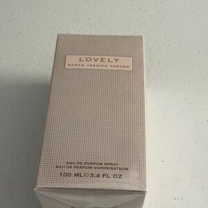 Lovely by Sarah Jessica Parker Eau De Parfum